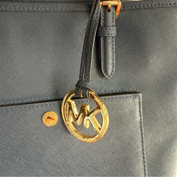 MICHAEL KORS Navy Jet Set Tote - Picture 3 of 7